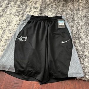 Nike Men's Black and Gray Shorts